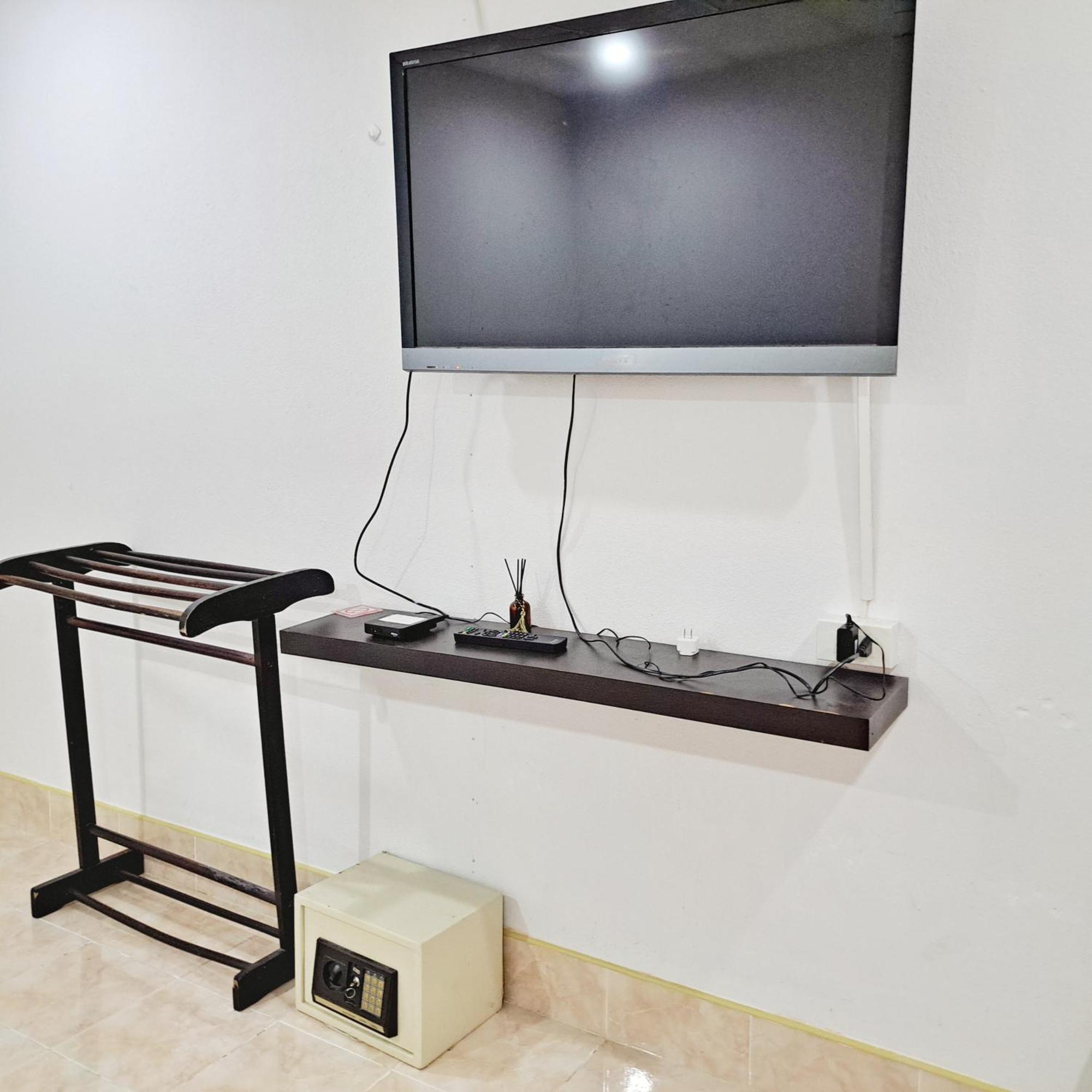 The Whole House Not Share For 5 Guests Villa Hat Yai Exteriör bild